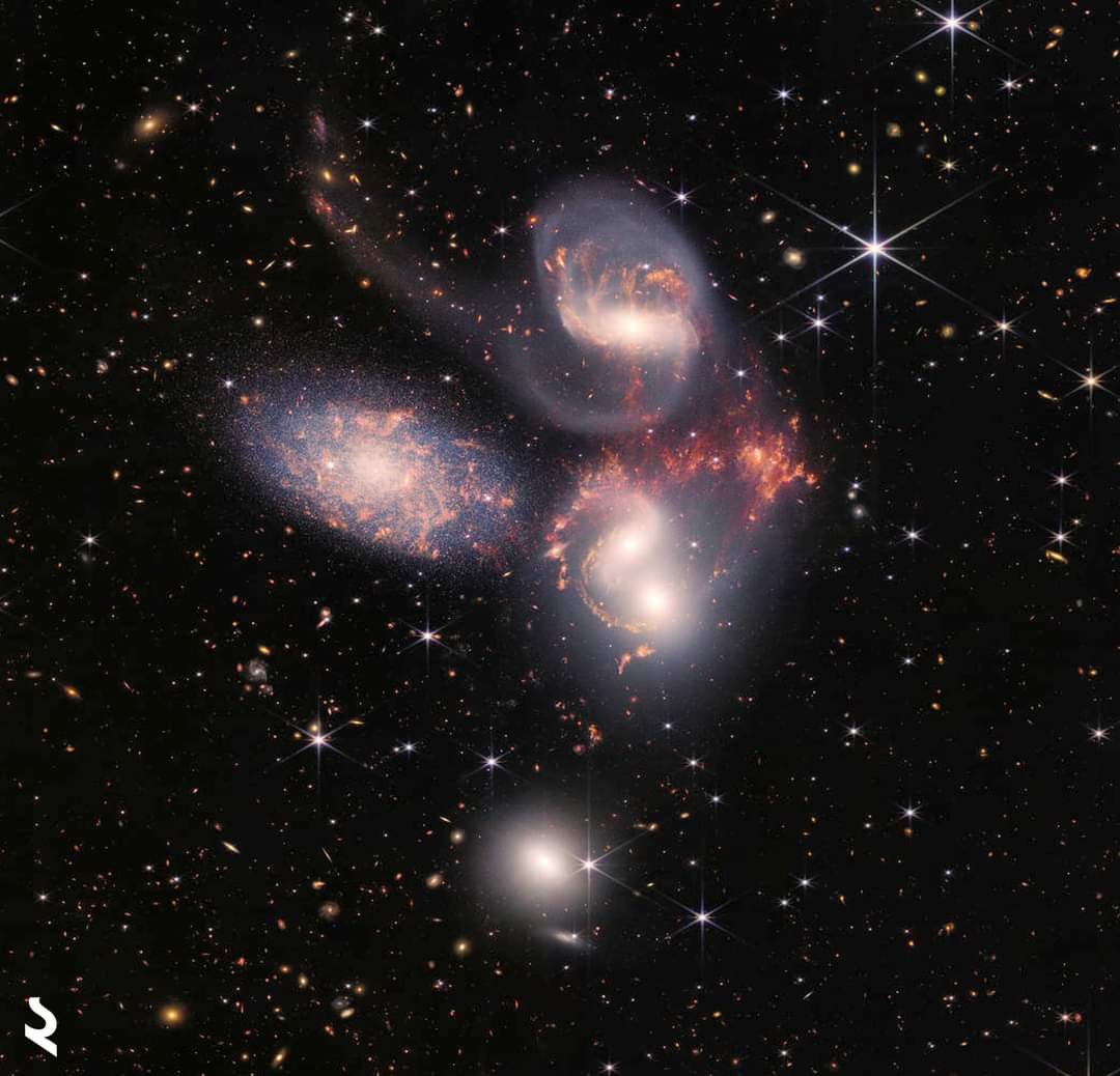 হেঁটে যাব ছায়াপথ